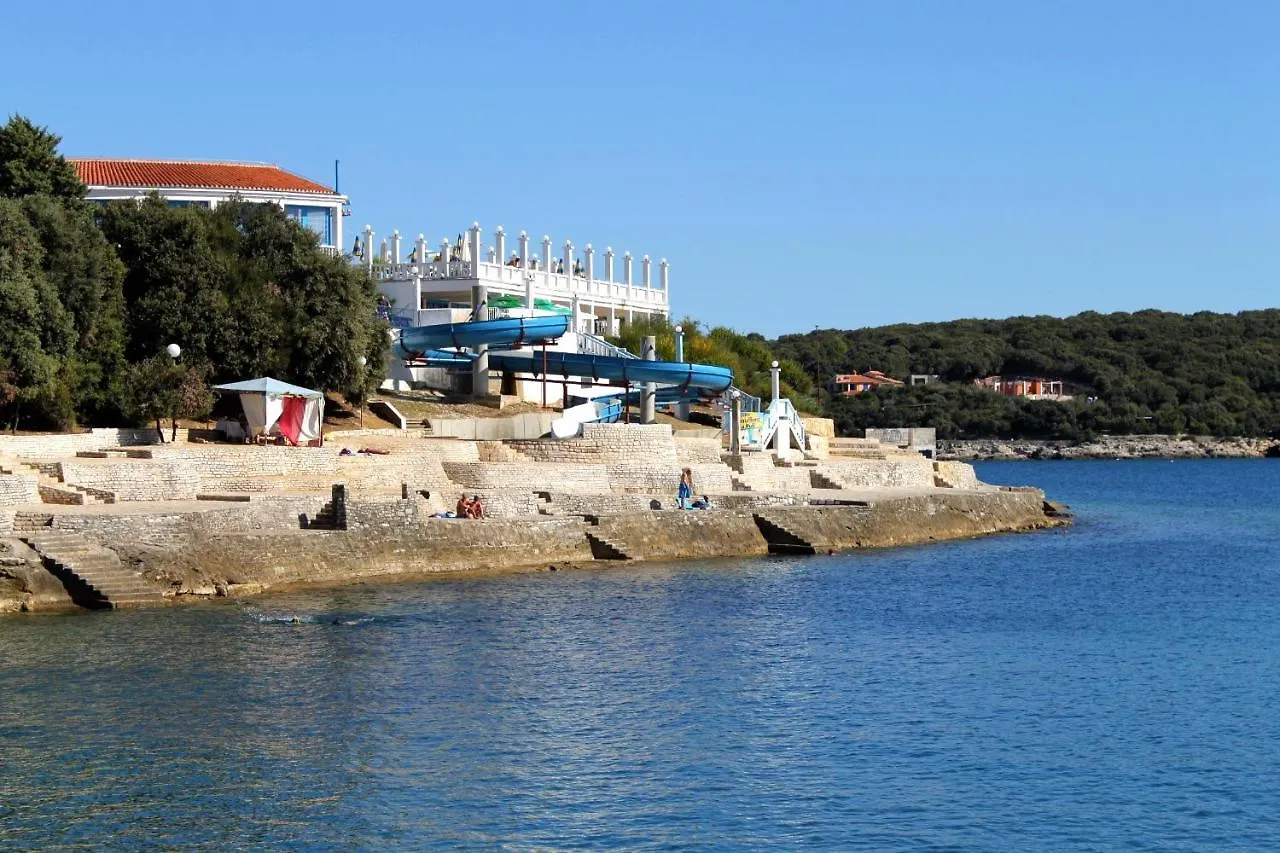 Apartments With A Parking Space Pula - 11049 קרואטיה